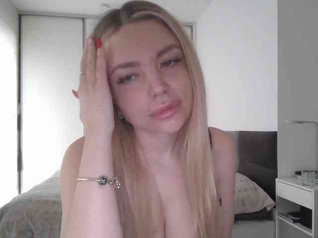 pinkpanther8899 webcam