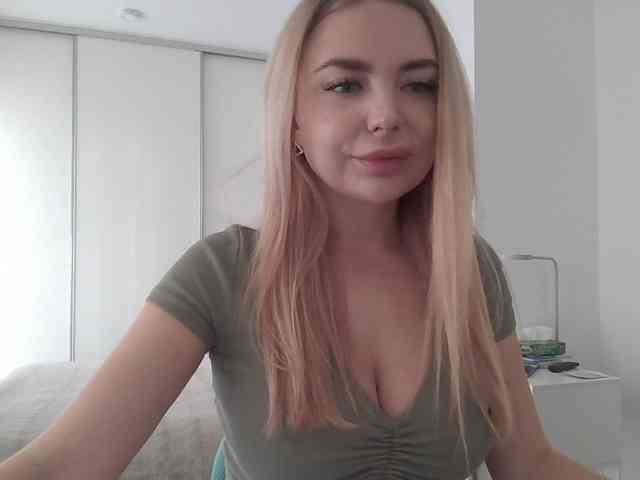 pinkpanther8899 webcam