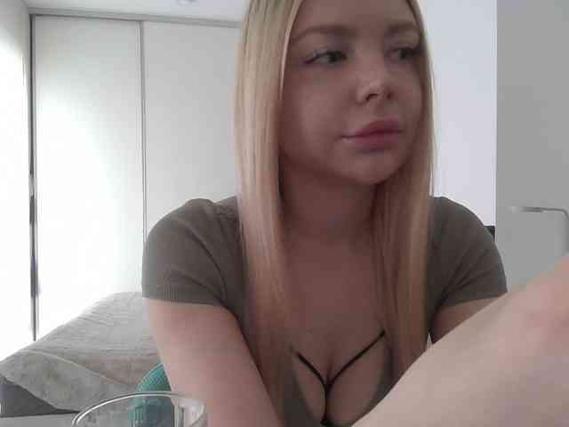 pinkpanther8899 webcam