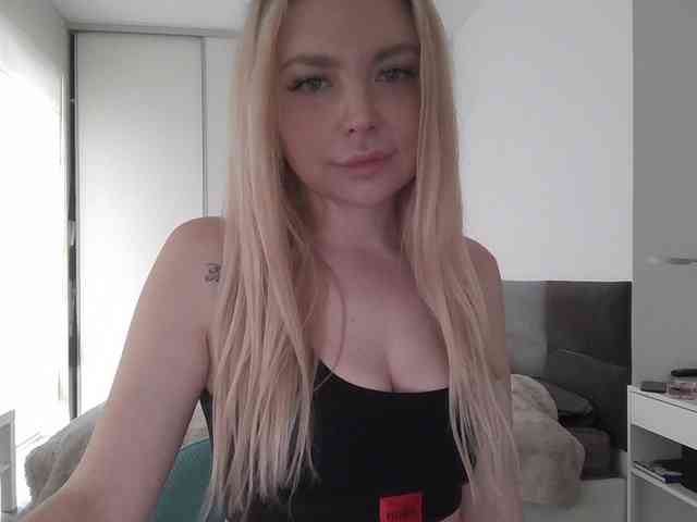 pinkpanther8899 webcam