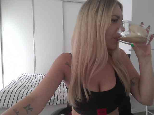 Blondie8853 webcam