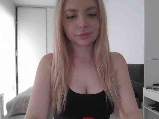 pinkpanther8899 webcam