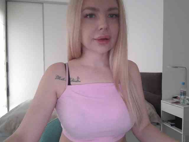 pinkpanther8899 webcam