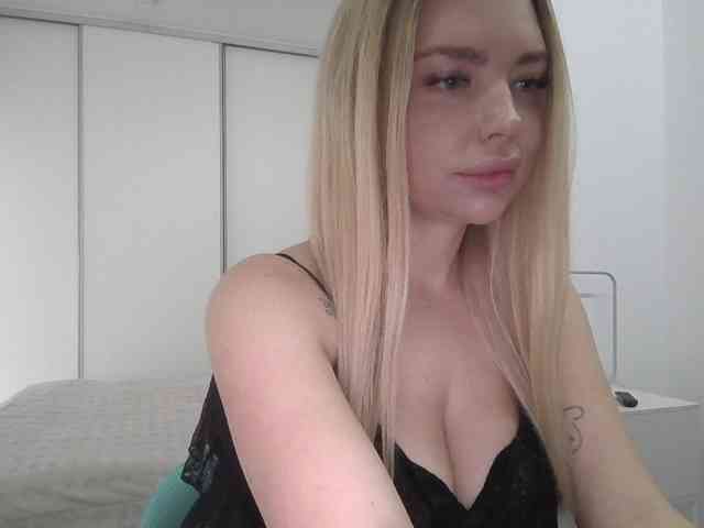 pinkpanther8899 webcam