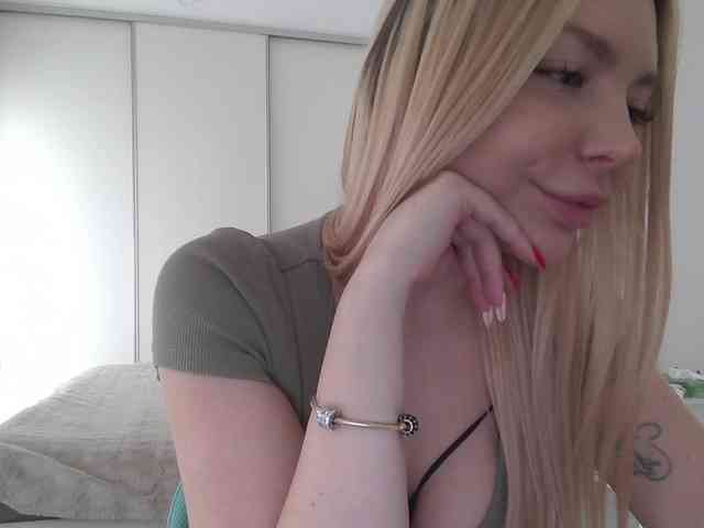 pinkpanther8899 webcam