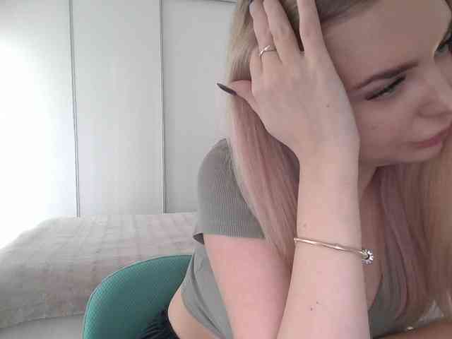 pinkpanther8899 webcam