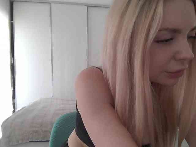 pinkpanther8899 webcam