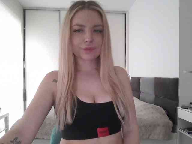 pinkpanther8899 webcam