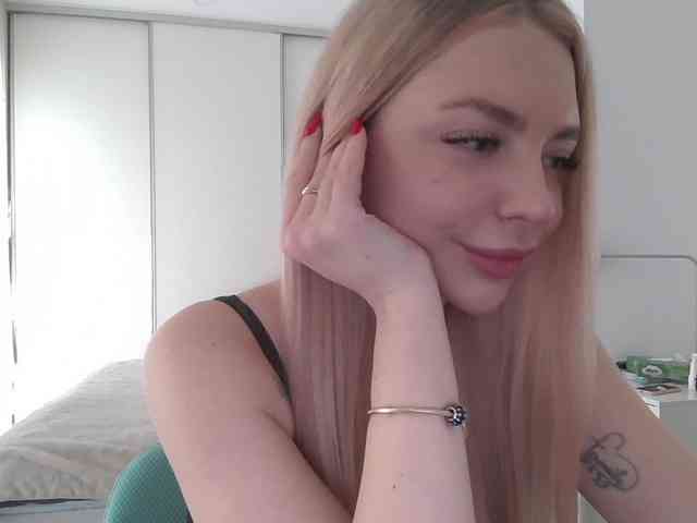 pinkpanther8899 webcam