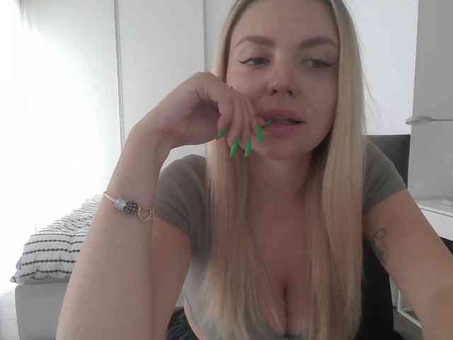 Blondie8853 webcam