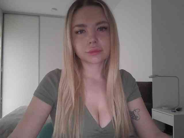 pinkpanther8899 webcam