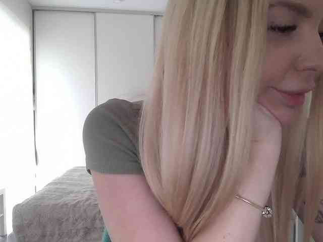 pinkpanther8899 webcam