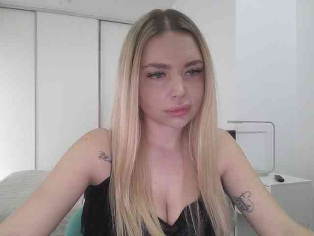 pinkpanther8899 webcam