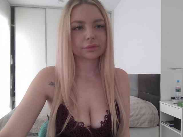 pinkpanther8899 webcam