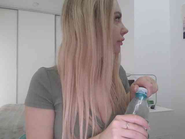 pinkpanther8899 webcam