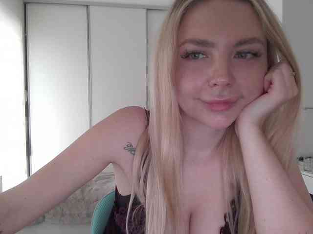 pinkpanther8899 webcam
