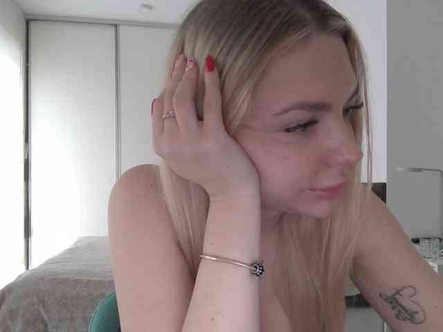 pinkpanther8899 webcam