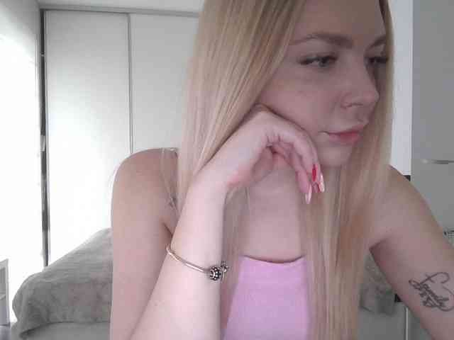 pinkpanther8899 webcam