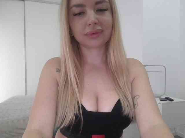 pinkpanther8899 webcam