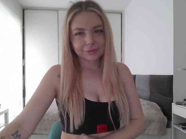 pinkpanther8899 webcam