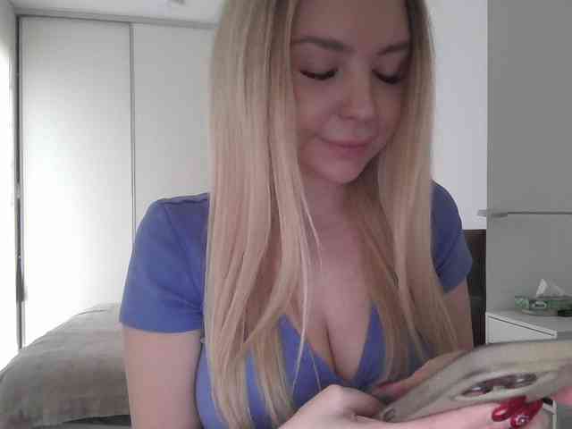 pinkpanther8899 webcam