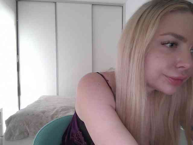 pinkpanther8899 webcam