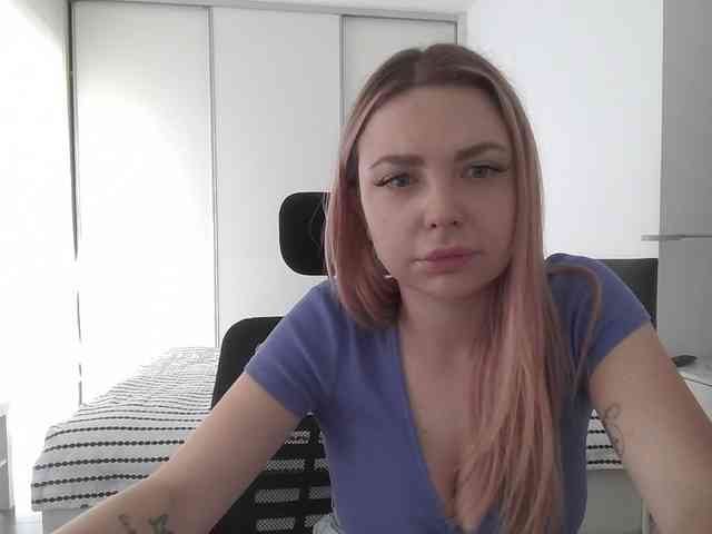 Blondie8853 webcam