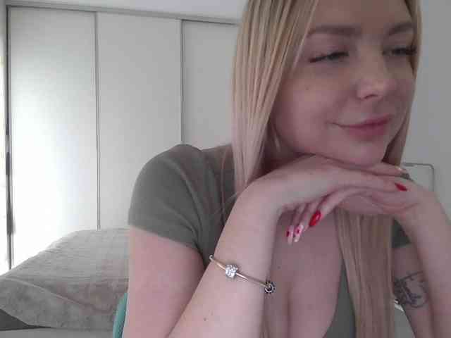 pinkpanther8899 webcam