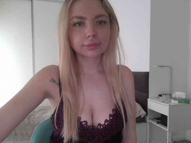 pinkpanther8899 webcam