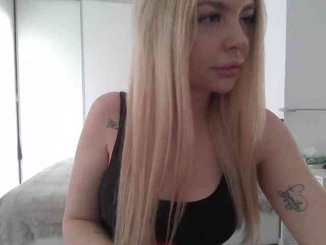 pinkpanther8899 webcam