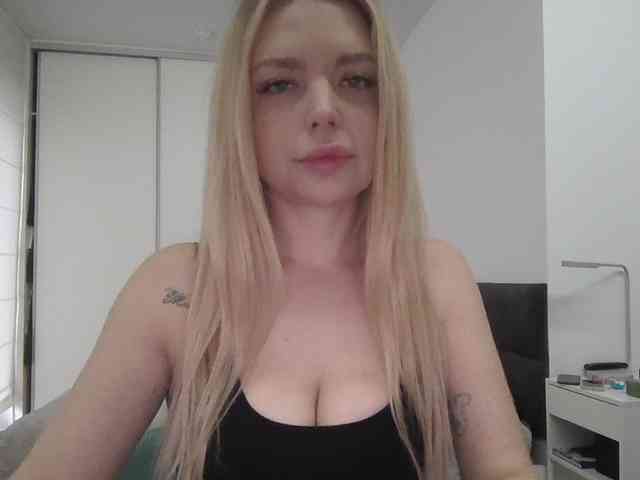 pinkpanther8899 webcam