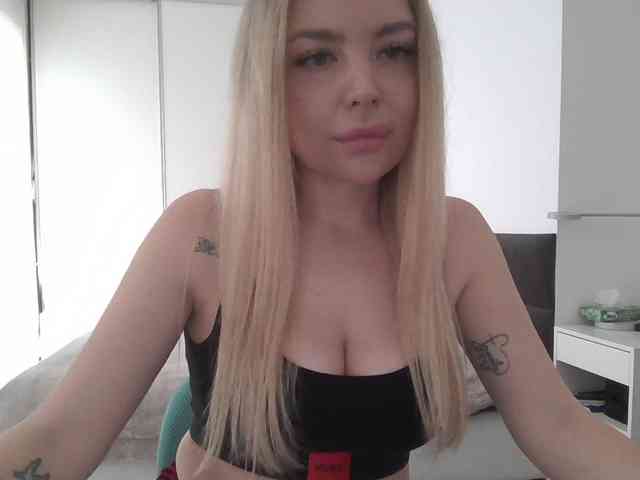 pinkpanther8899 webcam