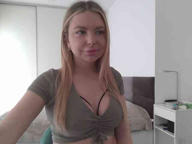 pinkpanther8899 webcam