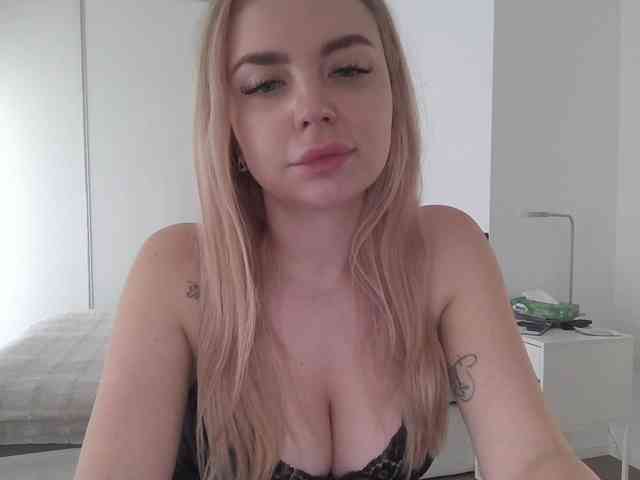 pinkpanther8899 webcam