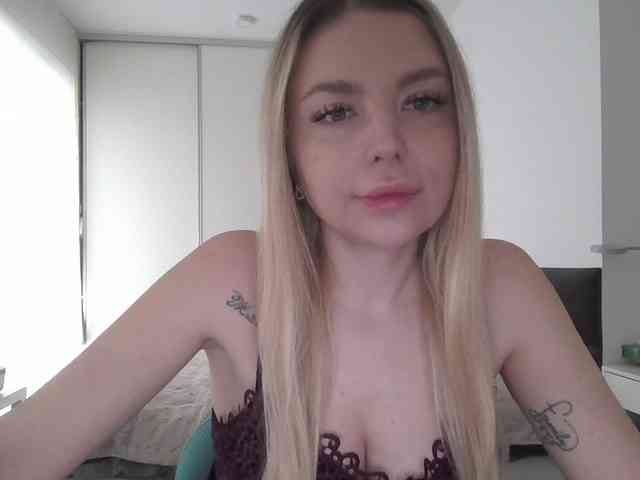 pinkpanther8899 webcam