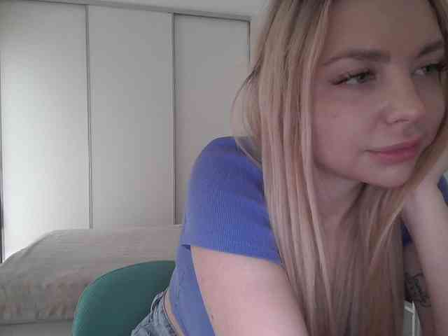 pinkpanther8899 webcam
