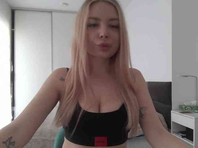 pinkpanther8899 webcam