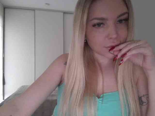 pinkpanther8899 webcam