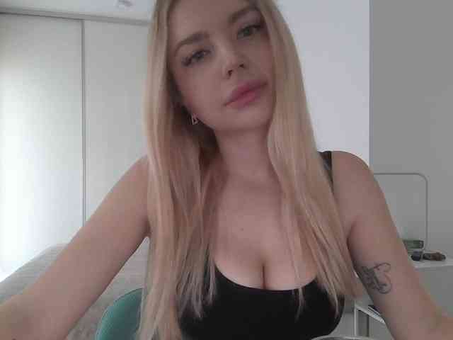 pinkpanther8899 webcam