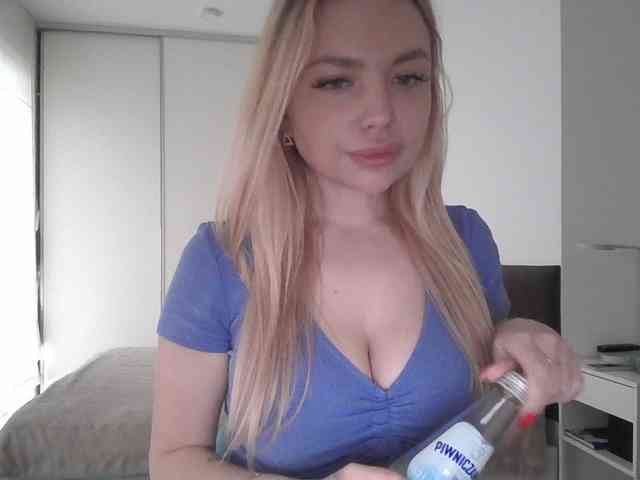 pinkpanther8899 webcam