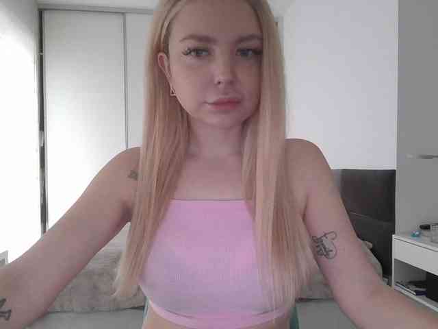 pinkpanther8899 webcam