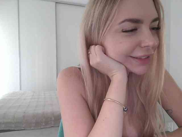 pinkpanther8899 webcam