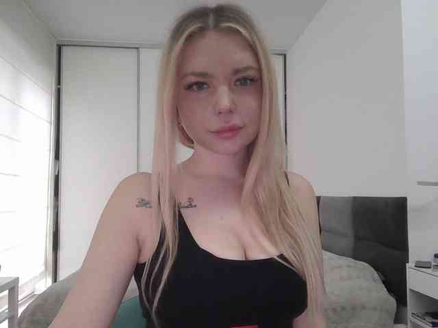 pinkpanther8899 webcam