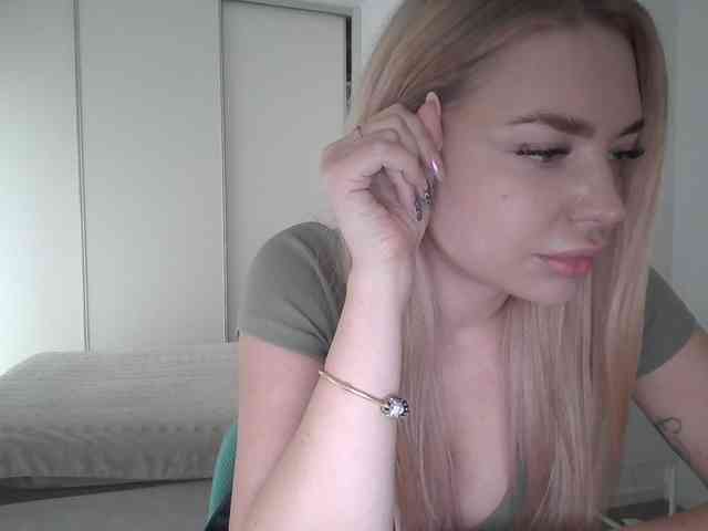 pinkpanther8899 webcam
