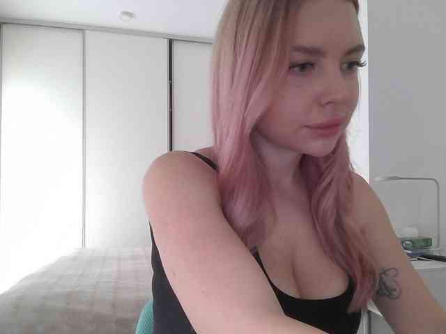 Blondie8853
