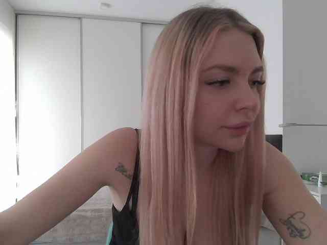pinkpanther8899 webcam
