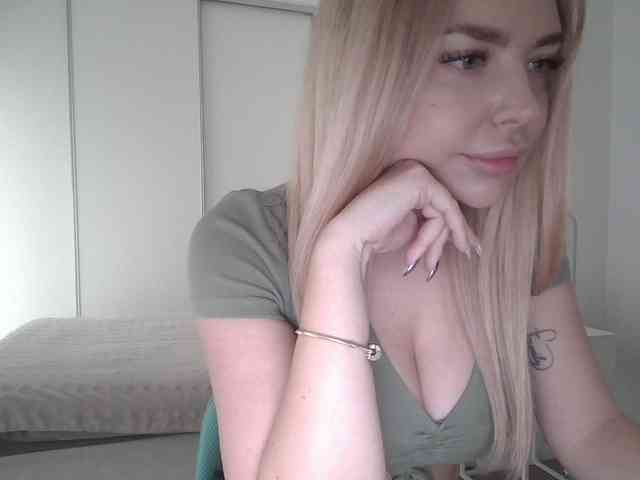 pinkpanther8899 webcam