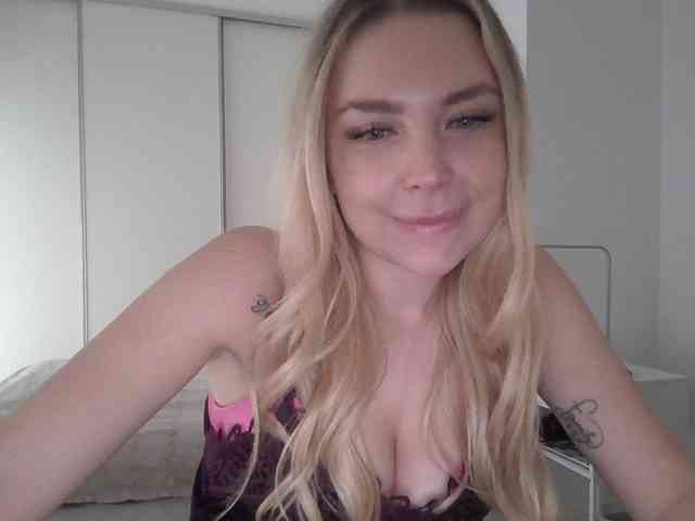 pinkpanther8899 webcam