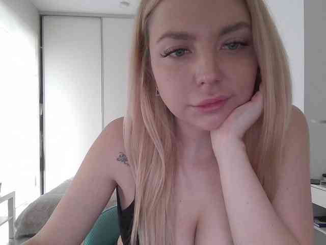 pinkpanther8899 webcam