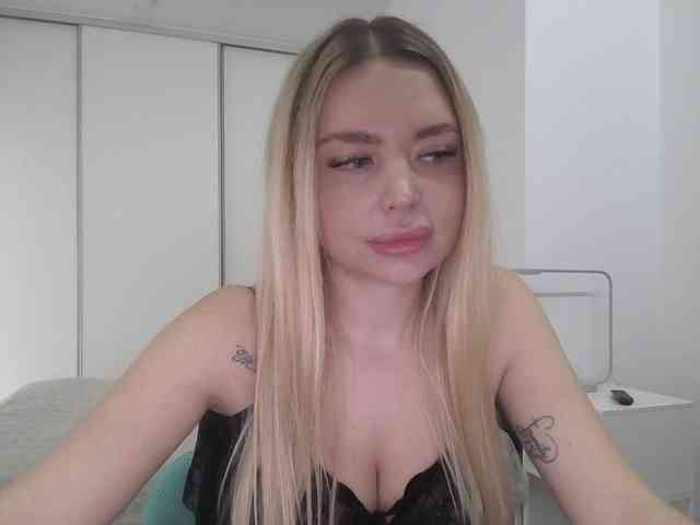 pinkpanther8899 webcam